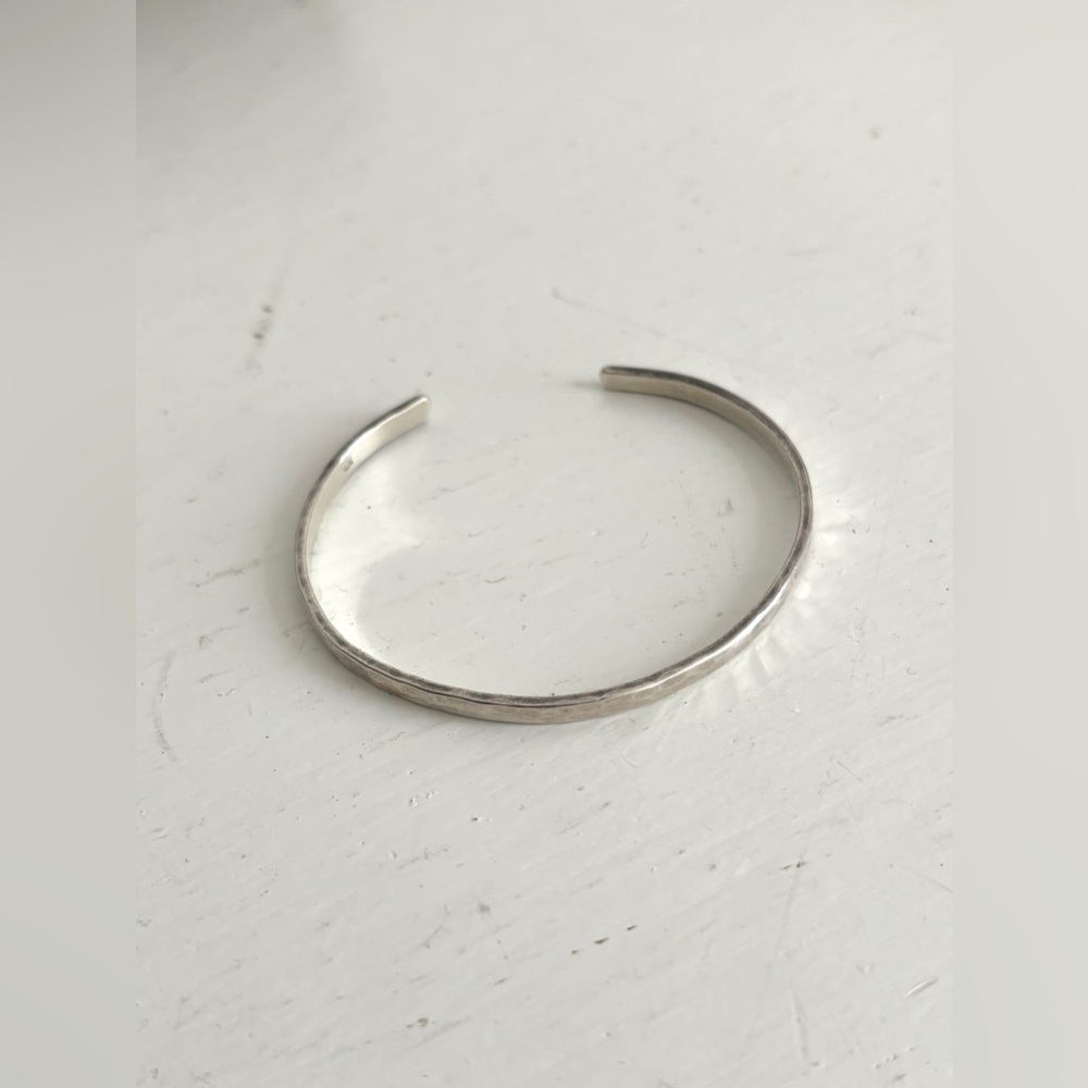 Adjustable hammered silver bracelet